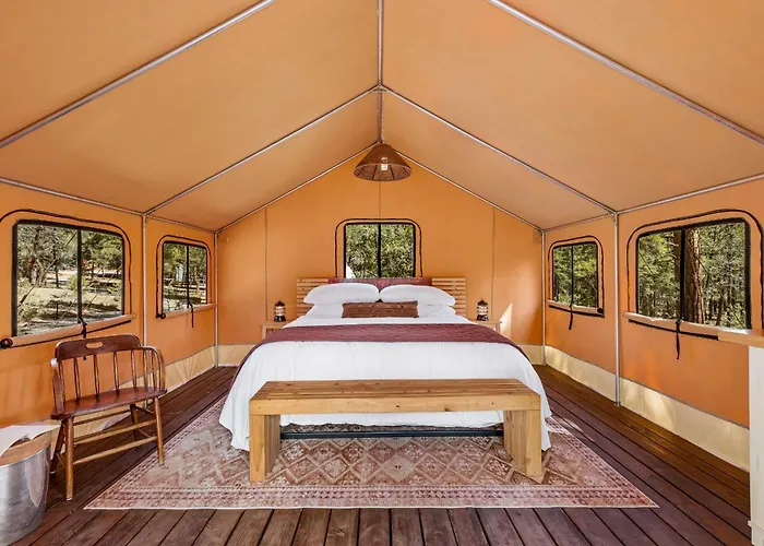 Highland Grand Canyon Glamping * Grand Canyon Village